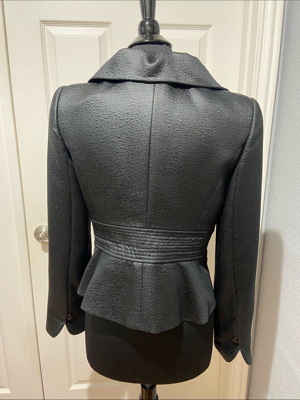 Armani Collezioni Black Women's Sculpted Collar Blazer - Picture 6 of 11